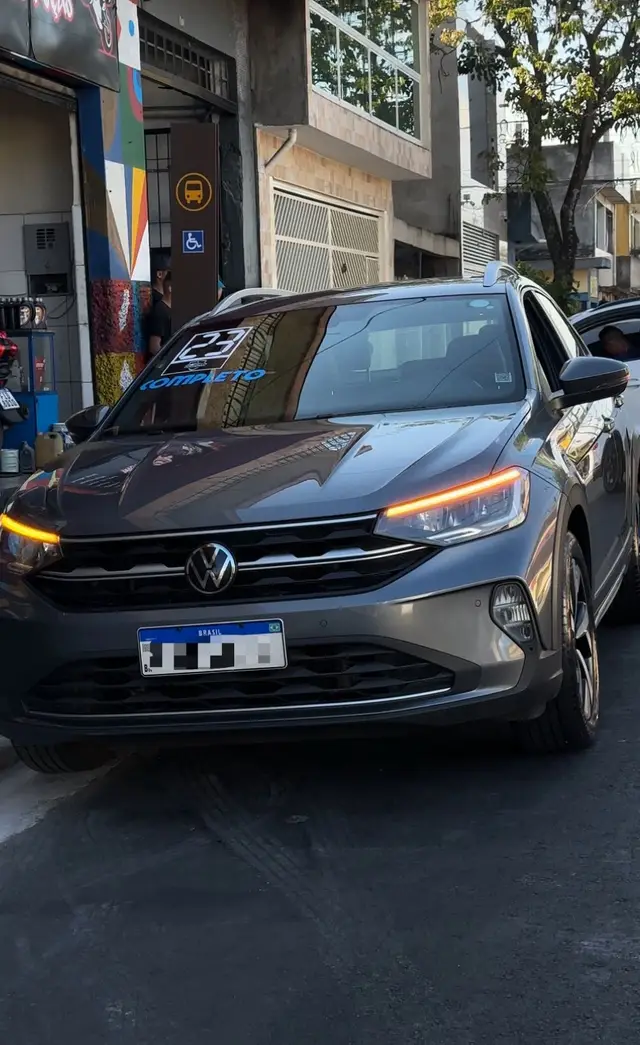 Carro Volkswagen Nivus 2023 Highline 200 TSI