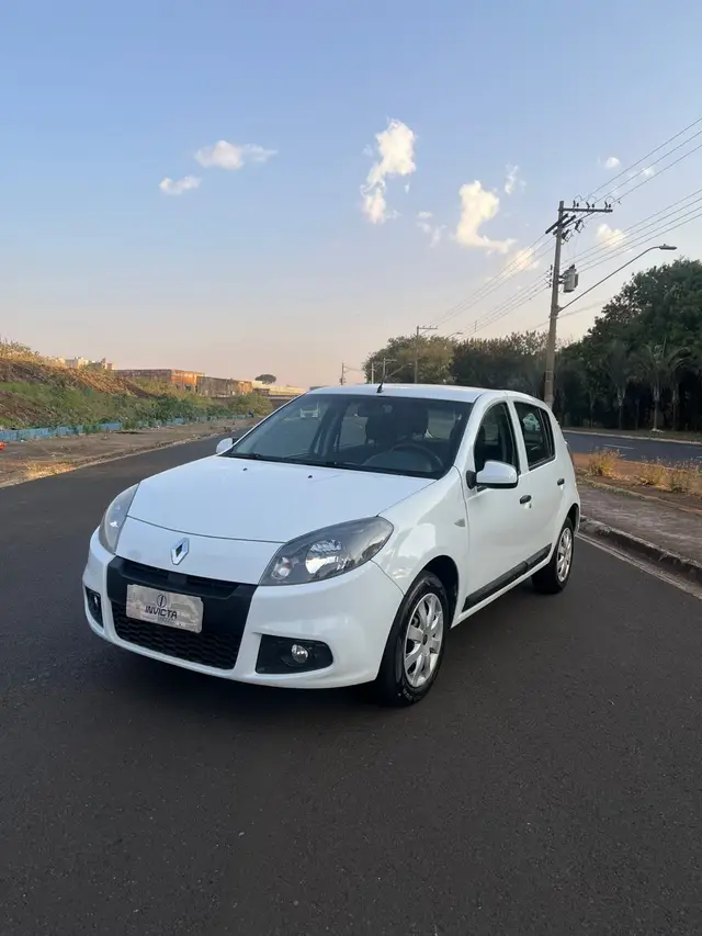 Carro Renault Sandero 2014 Expression 1.6 8V (flex)