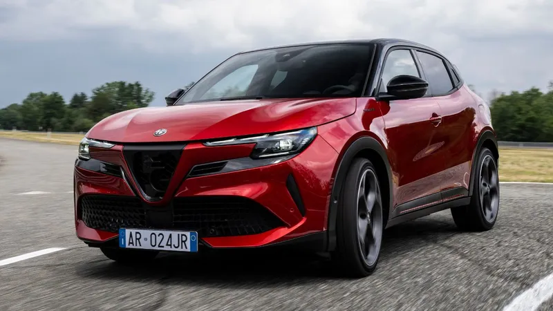Por que SUV da Alfa Romeo adianta sucessor do Argo e híbridos de Fiat e Jeep