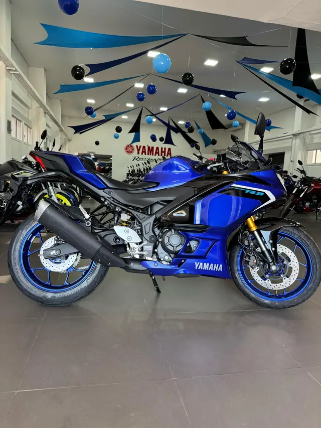 Moto Yamaha YZF R3 2026 Connected