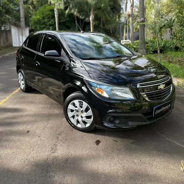 Carro Chevrolet Onix 2014 1.4 LT SPE/4