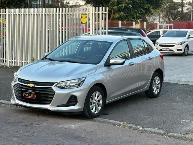 Carro Chevrolet Onix 2023 1.0