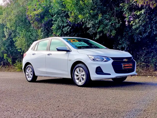 Carro Chevrolet Onix 2023 LT 1.0