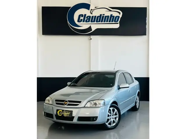 Carro Chevrolet Astra Sedan 2010 Advantage 2.0 (Flex)