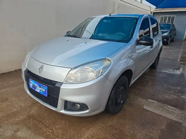 Carro Renault Sandero 2014 Authentique 1.0 16V (flex)