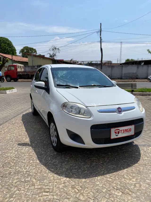 Carro Fiat Palio 2015 Attractive 1.0 Evo (Flex)