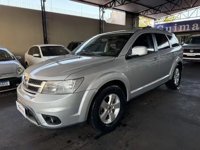 Carro Fiat Freemont 2012 2.4 16V Precision (Aut)