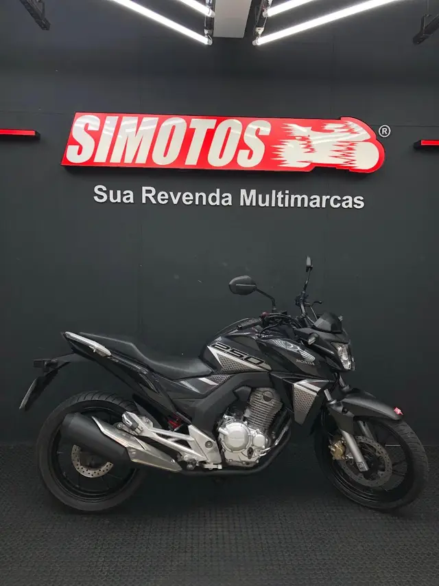 Moto Honda CB 250F Twister 2022 250F (ABS)