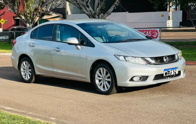 Carro Honda Civic 2014 New  LXR 2.0 i-VTEC (Aut) (Flex)