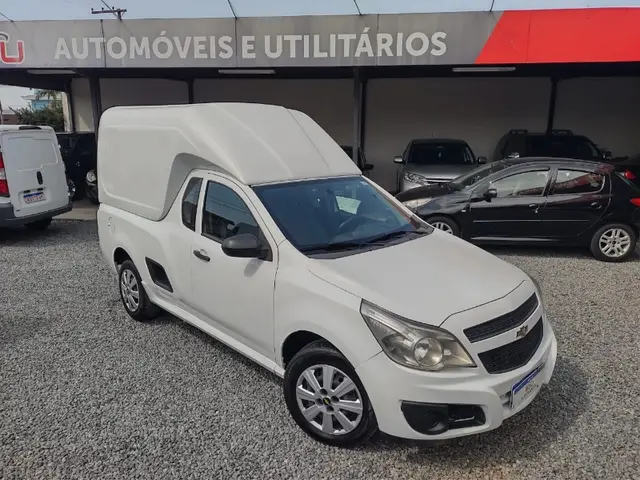 Carro Chevrolet Montana 2018 LS 1.4 (Flex)