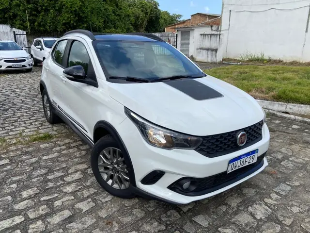 Carro Fiat Argo 2020 1.3 Trekking (Flex)
