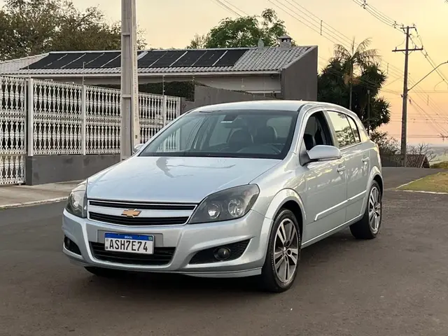 Carro Chevrolet Vectra GT 2010 -X 2.0 8V (Flex)