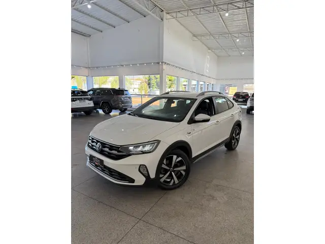 Carro Volkswagen Nivus 2024 Highline 200 TSI