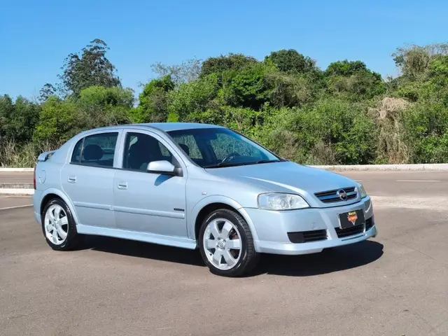 Carro Chevrolet Astra Hatch 2008 Advantage 2.0 (Flex)