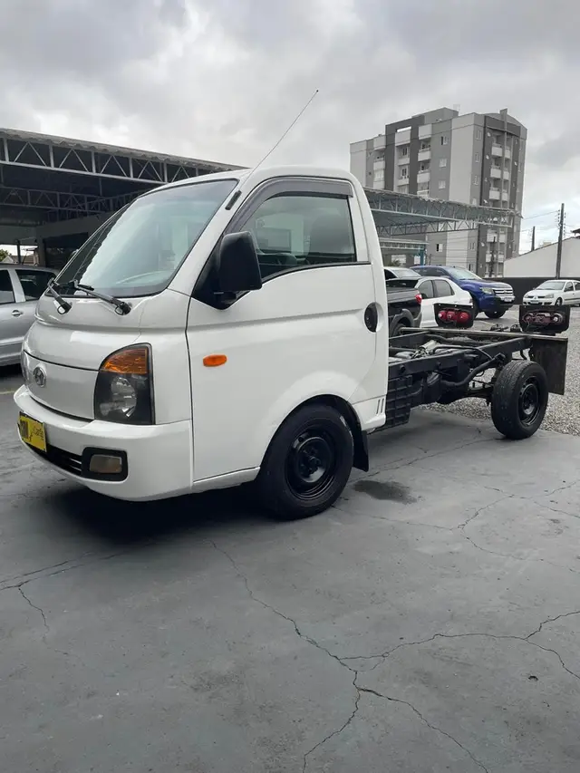 Caminhão Hyundai HR 2017 2.5 CRDi Longo sem Caçamba