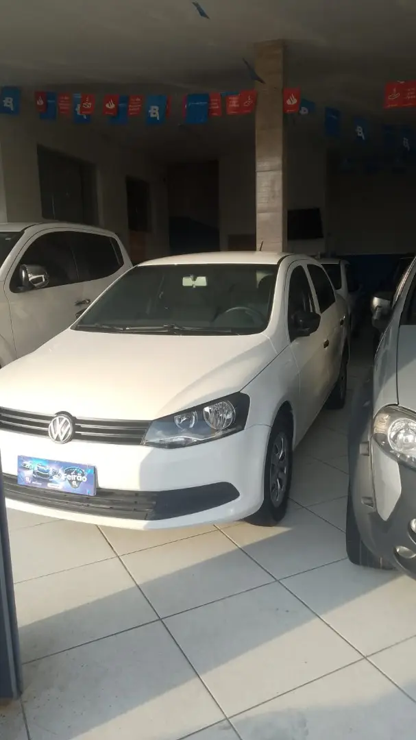 Carro Volkswagen Voyage 2015 1.0 TEC City (Flex)