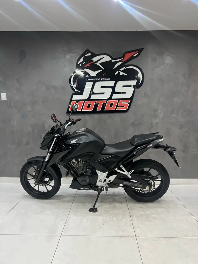 Moto Honda CB 300F Twister 2025 (ABS)