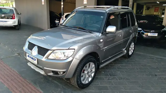 Carro Mitsubishi Pajero TR4 2012 2.0 16V 4x2 (Flex) (Aut)