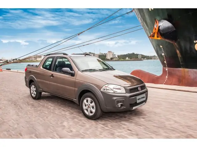 Carro Fiat Strada 2016 Working 1.4 (Flex) (Cabine Dupla)