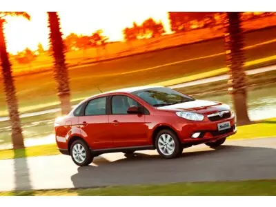 Carro Fiat Grand Siena 2016 Evo Attractive 1.4 8V (Flex)