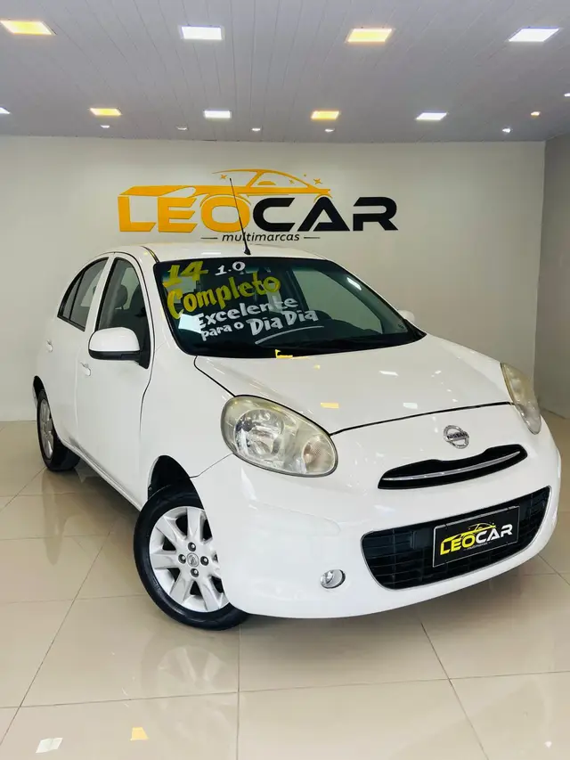 Carro Nissan March 2014 1.6 16V SV (Flex)