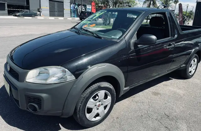 Carro Fiat Strada 2014 Working 1.4 (Flex)