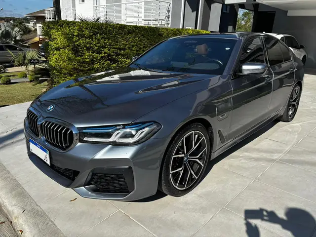 Carro BMW 530e 2022 M Sport 2.0 Turbo Híbrido (Aut)