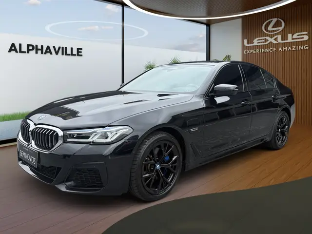 Carro BMW 530e 2022 M Sport 2.0 Turbo Híbrido (Aut)