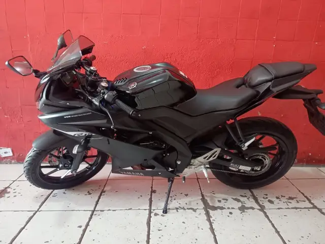 Moto Yamaha YZF R15 2025 ABS