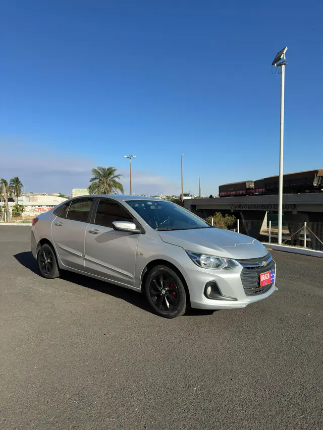 Carro Chevrolet Onix Plus 2021 1.0 LTZ Turbo (Flex)
