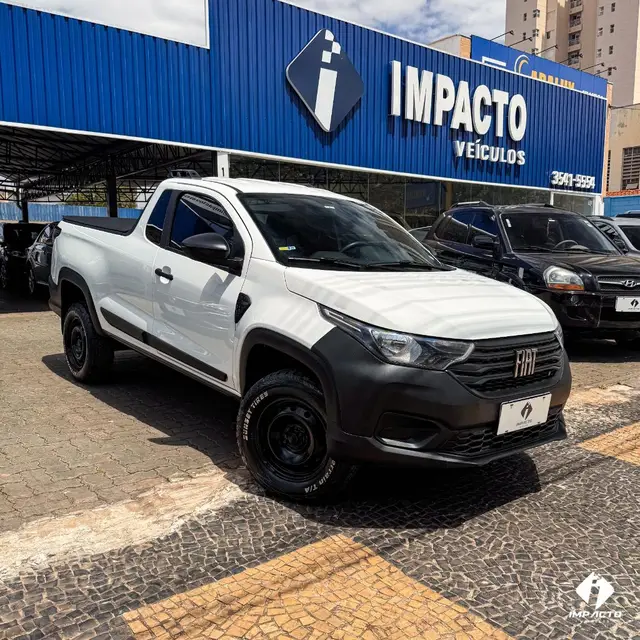 Carro Fiat Strada 2023 Endurance 1.4 Cabine Plus (Flex)