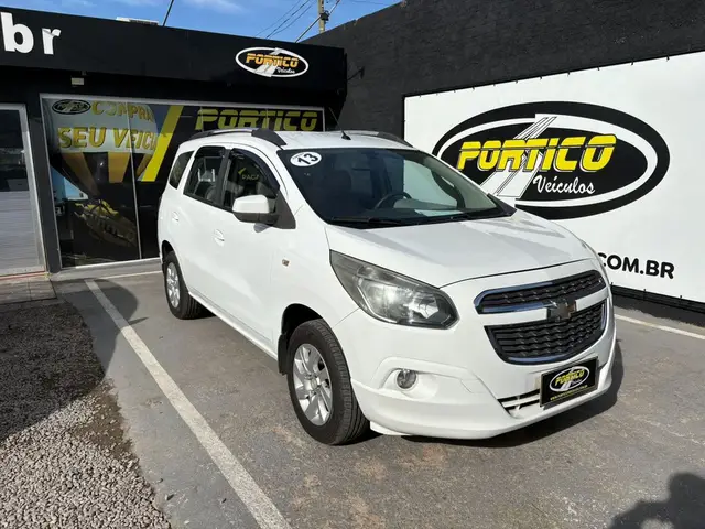 Carro Chevrolet Spin 2013 LTZ 7S 1.8 (Flex)