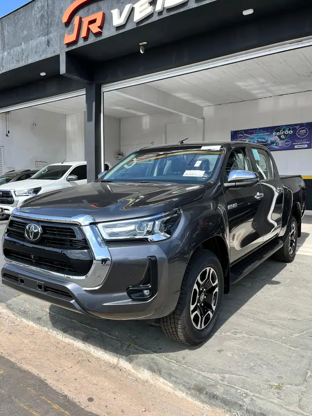 Carro Toyota Hilux Cabine Dupla 2025 SRX 4x4 2.8 Diesel