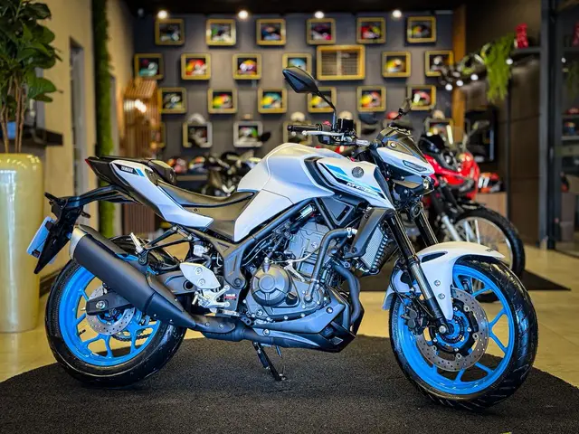 Moto Yamaha MT-03 2026 Connected