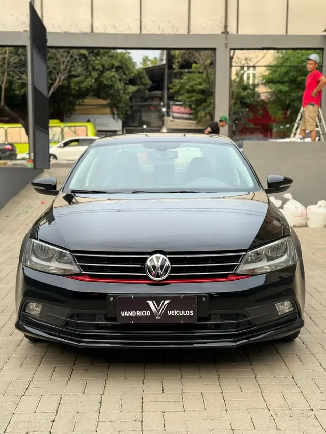Carro Volkswagen Jetta 2016 2.0 Comfortline Tiptronic (Flex)