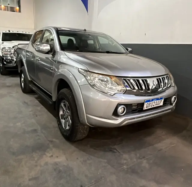 Carro Mitsubishi L200 Triton Sport 2018 Sport 2.4 DID-H HPE 4WD (Aut)