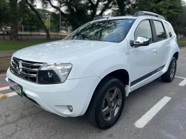 Carro Renault Duster 2014 2.0 16V Dynamique (Flex)(Aut)