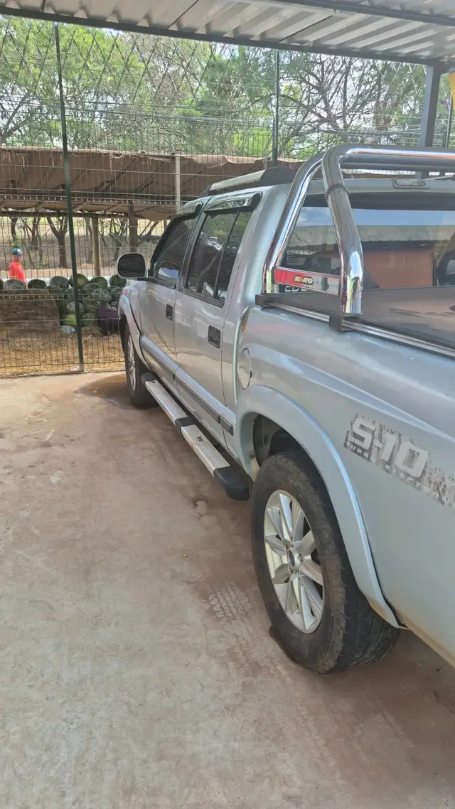 Carro Chevrolet S10 Cabine Dupla 2011 S10 Colina 4x2 2.8 Turbo Electronic (Cab Dupla)