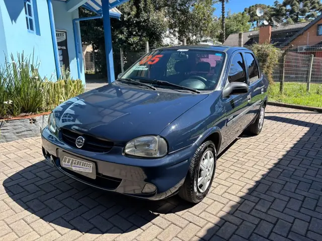 Carro Chevrolet Classic 2005 Corsa Sedan  Life 1.0 VHC