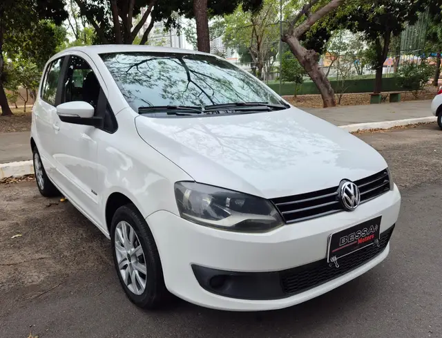 Carro Volkswagen Fox 2013 1.6 VHT (Flex)