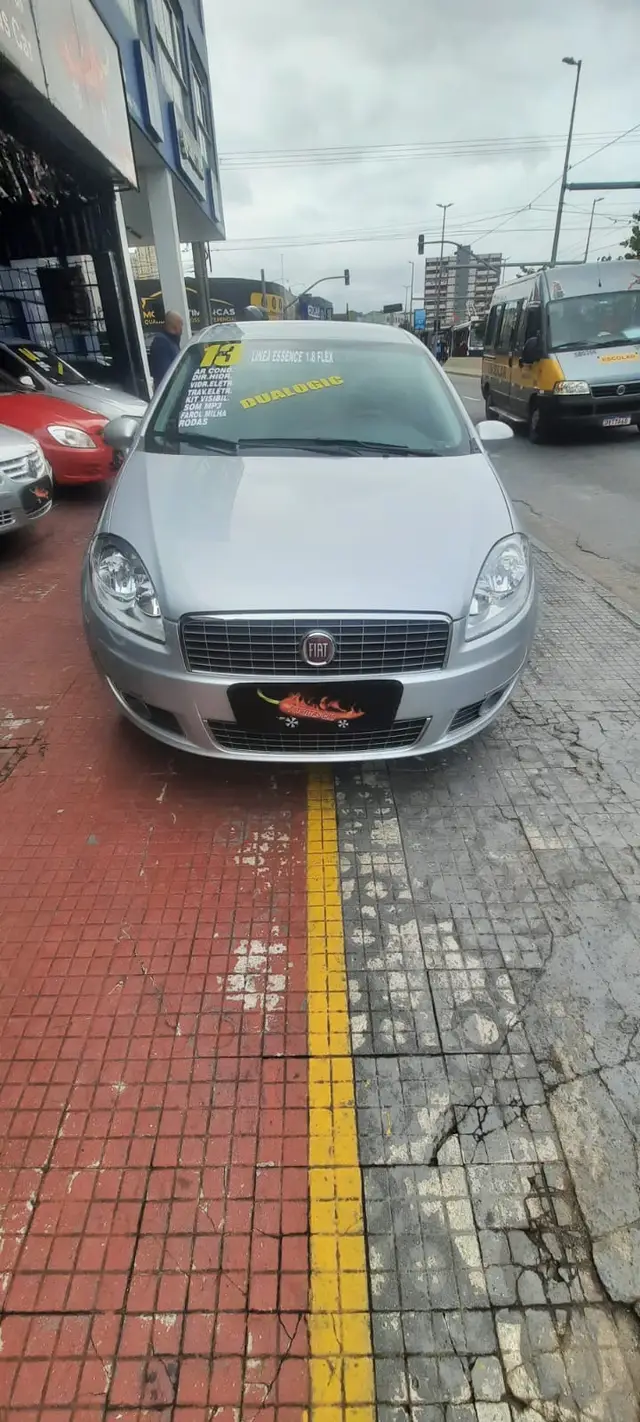 Carro Fiat Linea 2013 Essence 1.8 16V Dualogic (Flex)