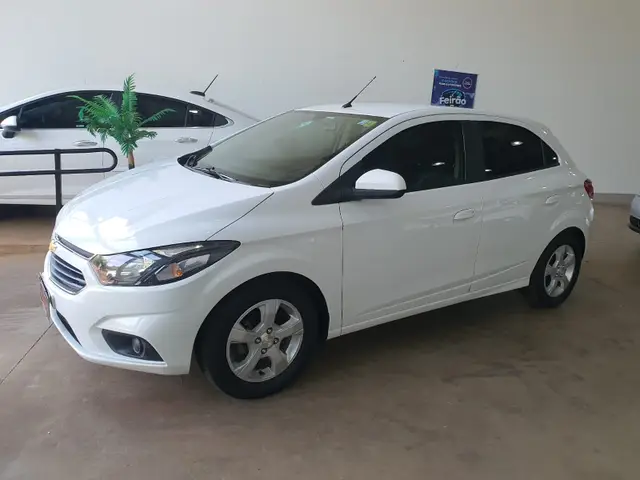 Carro Chevrolet Onix 2019 1.4 LT SPE/4