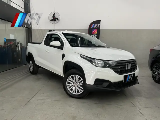 Carro Fiat Strada 2023 Endurance 1.4 Cabine Plus (Flex)