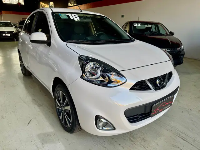 Carro Nissan March 2018 1.6 16V SL CVT (Flex)