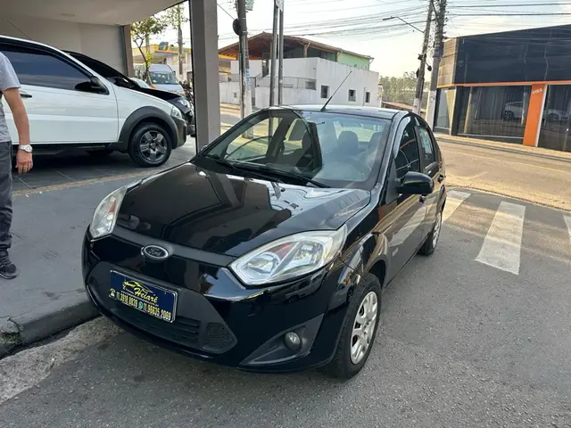 Carro Ford Fiesta Sedan 2013 Sed. 1.6 8V Flex 4p