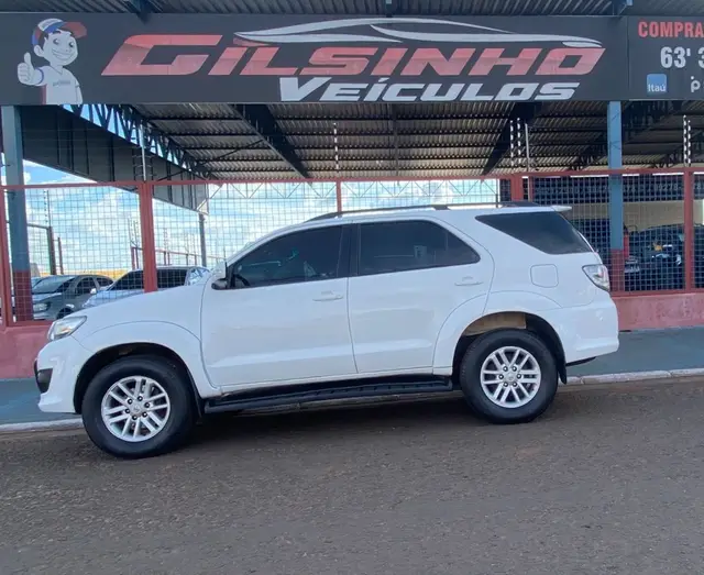 Carro Toyota Hilux SW4 2014 3.0 TDI 4x4 SRV 5L