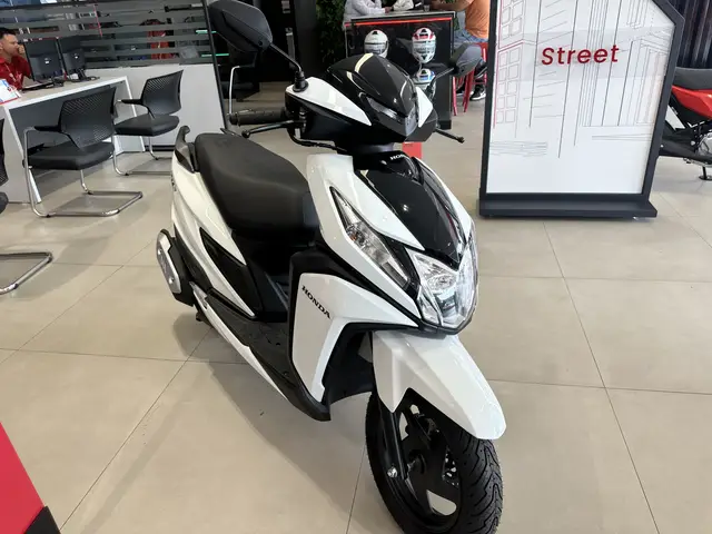 Moto Honda Elite 125 2026 CBS