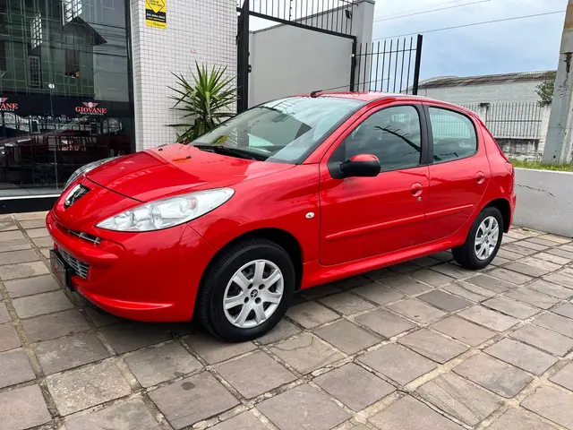 Carro Peugeot 207 2013 Hatch XR 1.4 8V (flex) 4p