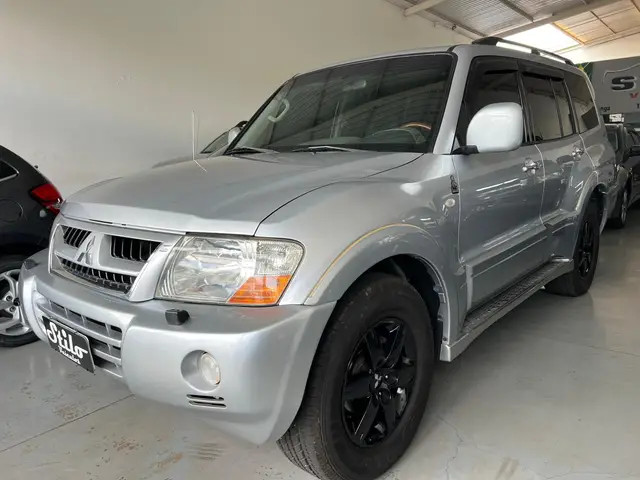 Carro Mitsubishi Pajero Full 2006 HPE 3.8 5p