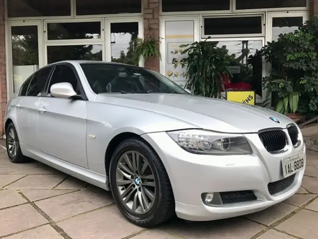 Carro BMW 320i 2010 320i 2.0 16V